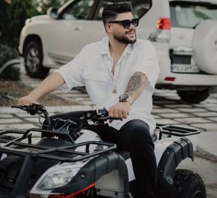 آهنگ مازندرانی عشق بچه های شهر با صدای مجتبی زمانی