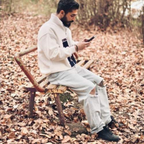 آهنگ رسم عاشقی از فرزاد قنبری